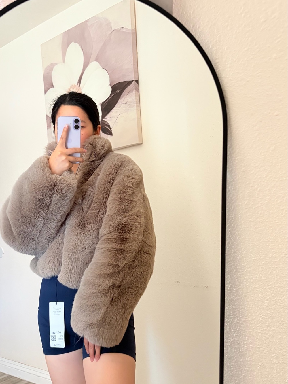 ALO Yoga Faux Fur Jacket - Picture 7 of 8